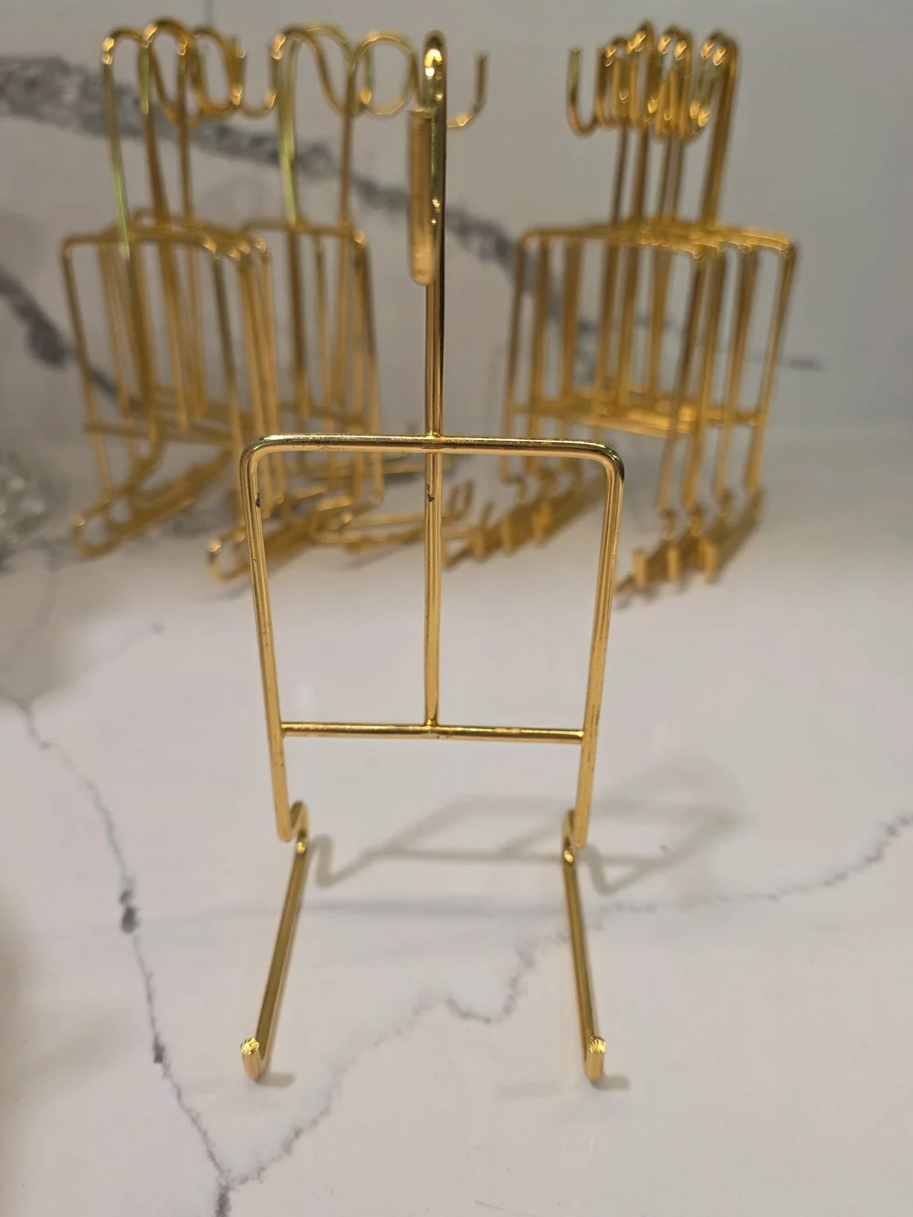 Gold Wire Display For Teacup And Saucer Set